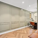 The Townhouse Dream I No Expense Spared I New 2025 Ferienhaus *