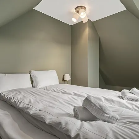 The Townhouse Dream I No Expense Spared I New 2025 Ferienhaus