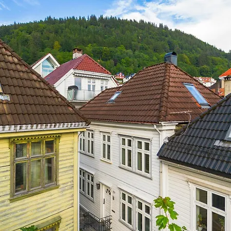 Ferienhaus The Townhouse Dream I No Expense Spared I New 2025 Bergen
