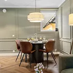 The Townhouse Dream I No Expense Spared I New 2025 Holiday home *