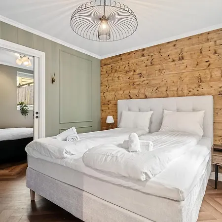 The Townhouse Dream I No Expense Spared I New 2025 Берген