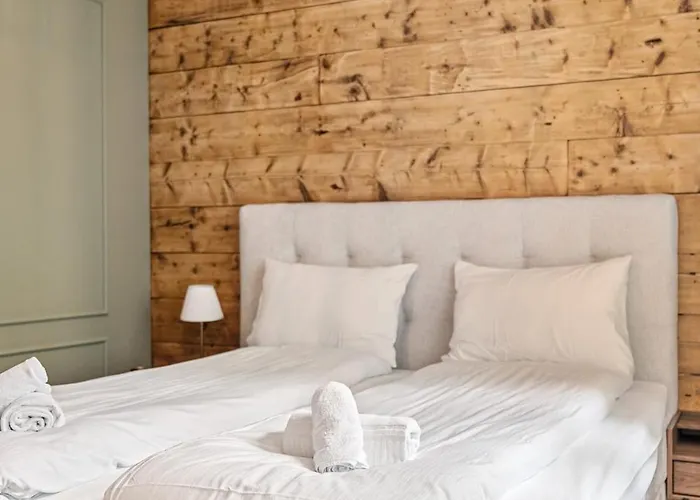 Ferienhaus The Townhouse Dream I No Expense Spared I New 2025 Bergen