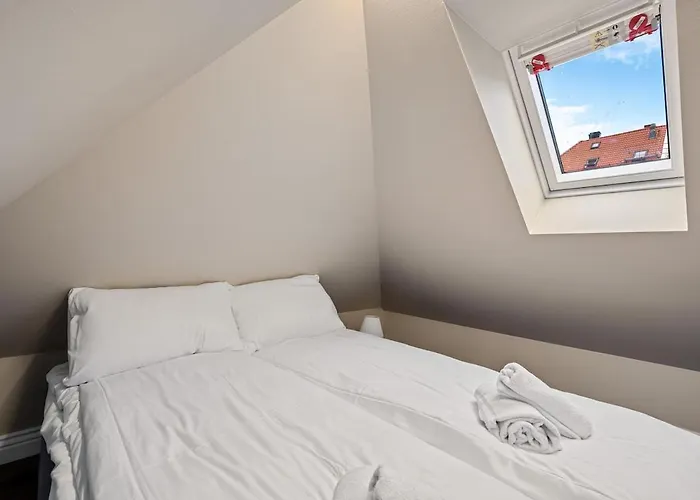 The Townhouse Dream I No Expense Spared I New 2025 Μπέργκεν