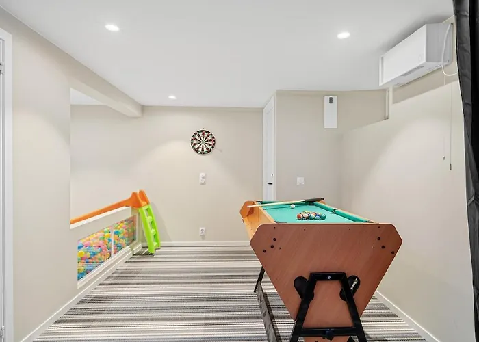 The Townhouse Dream I No Expense Spared I New 2025 Σπίτι διακοπών *