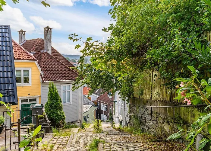 The Townhouse Dream I No Expense Spared I New 2025 * Bergen